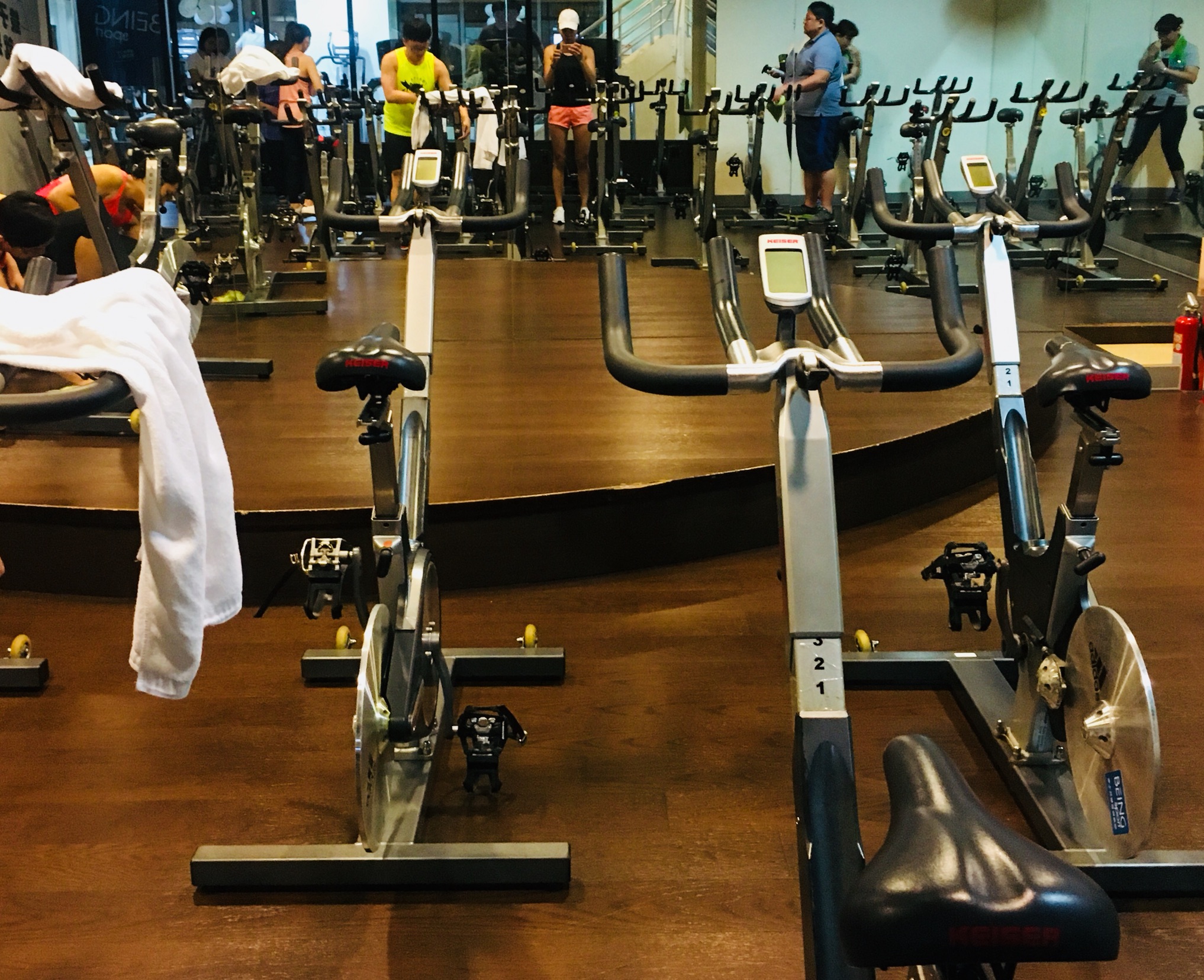 飛輪車v.s. 健身車差別? 傻傻分不清/ 踩飛輪的基礎認識- To my way